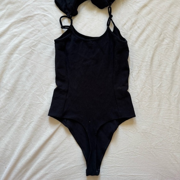 Black Ribbed Bodysuit with Attached Shrug - Picture 4 of 7